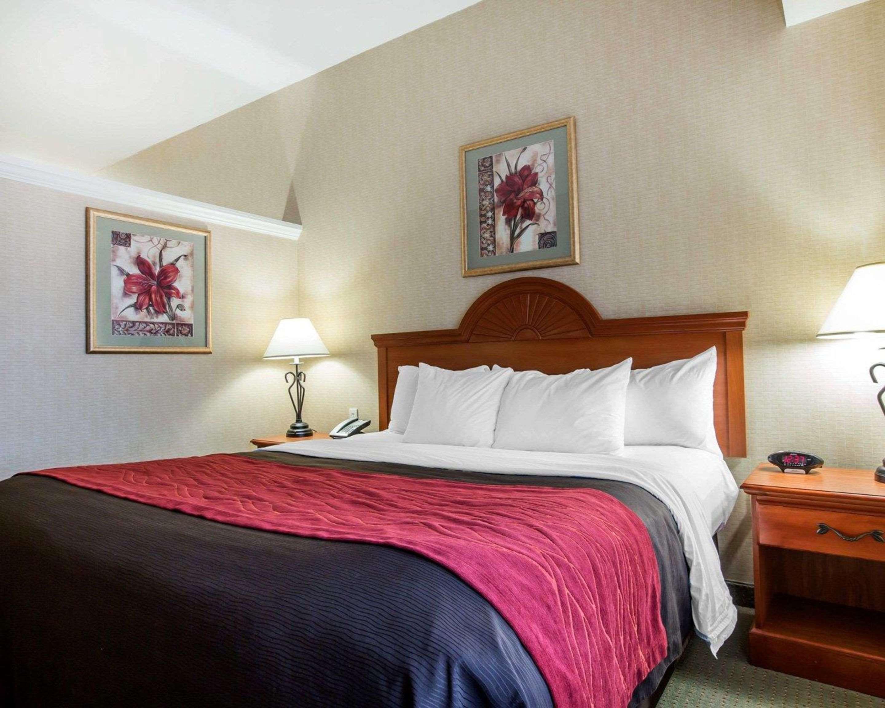Comfort Inn & Suites Adj To Akwesasne Mohawk Casino Hogansburg Eksteriør billede