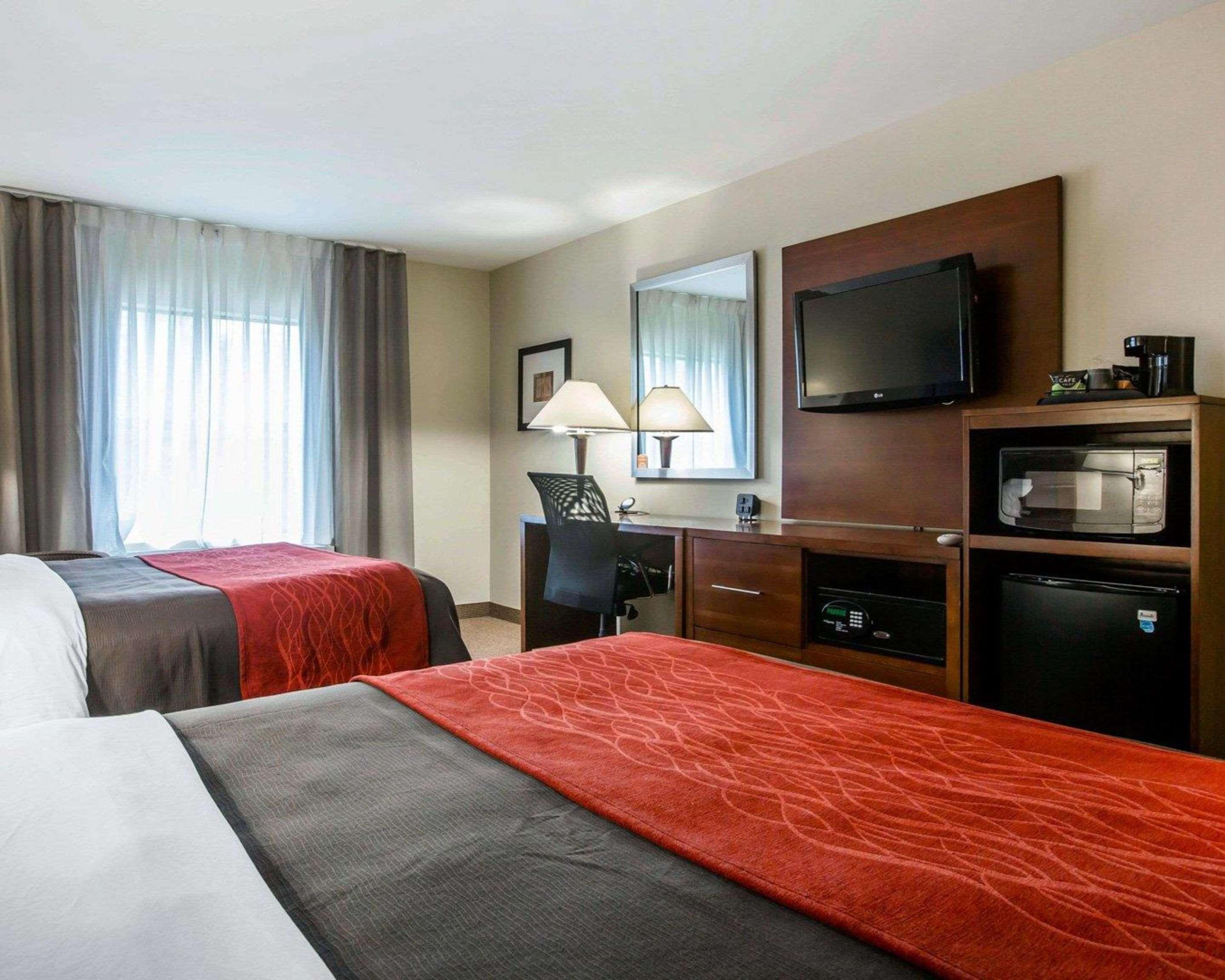 Comfort Inn & Suites Adj To Akwesasne Mohawk Casino Hogansburg Eksteriør billede
